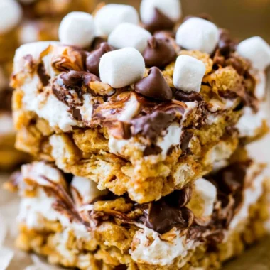 Delicious no-bake smores bars made with chocolate, marshmallows, and graham crackers