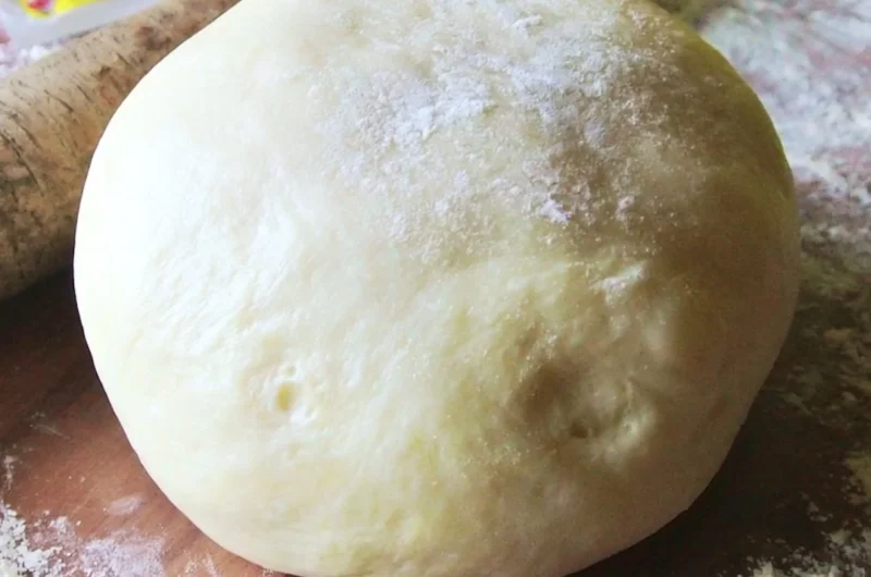 Homemade Italian pizza dough recipe for perfect crust